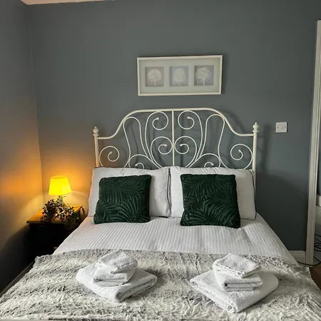 Woodquay Mews غالواي